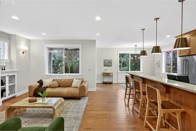 8965 N Clarendon Ave, Portland, OR 97203 - Photo 9