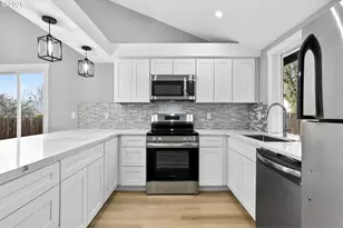 18830 SW Butternut St, Beaverton, OR 97078 - Photo 21