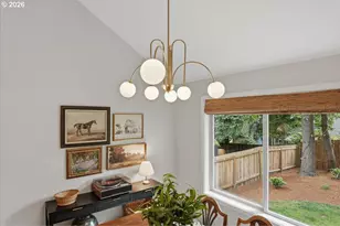 8908 SW 50th Ave, Portland, OR 97219 - Photo 13