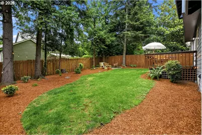 8908 SW 50th Ave, Portland, OR 97219 - Photo 35