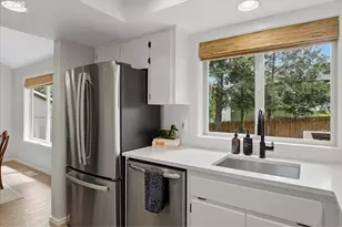 8908 SW 50th Ave, Portland, OR 97219 - Photo 15
