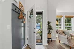 8908 SW 50th Ave, Portland, OR 97219 - Photo 5