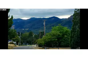 711 Plin St, Myrtle Creek, OR 97457 - Photo 17