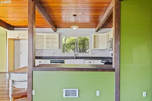 1159 E 1st Pl, Coquille, OR 97423 - Photo 11