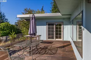 1159 E 1st Pl, Coquille, OR 97423 - Photo 39