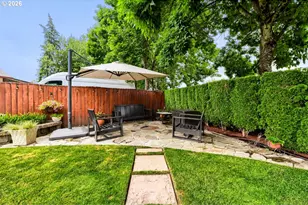 1121 SW 208th Pl, Beaverton, OR 97003 - Photo 25