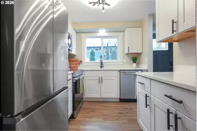 4921 SW 59th Ave #3, Portland, OR 97221 - Photo 9