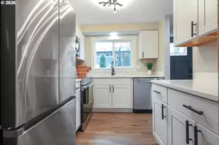 4921 SW 59th Ave, Portland, OR 97221 - Photo 9