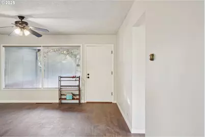 1315 N Russet St, Portland, OR 97217 - Photo 7