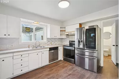 1315 N Russet St, Portland, OR 97217 - Photo 9