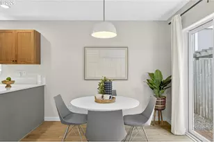 929 NW Spring St, Newport, OR 97365 - Photo 21