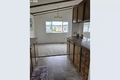 127 Berry Loop Ln, Roseburg, OR 97471 - Photo 9