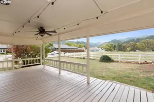 330 SE Neal Ln, Myrtle Creek, OR 97457 - Photo 25