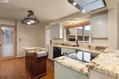 330 SE Neal Ln, Myrtle Creek, OR 97457 - Photo 5