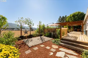 184 SE Cordelia Dr, Myrtle Creek, OR 97457 - Photo 21
