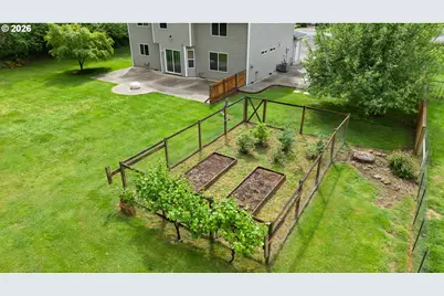 1005 NE 277th Ave, Camas, WA 98607 - Photo 3