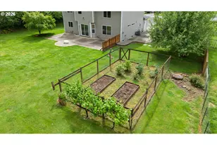 1005 NE 277th Ave, Camas, WA 98607 - Photo 3
