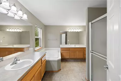 1005 NE 277th Ave, Camas, WA 98607 - Photo 29