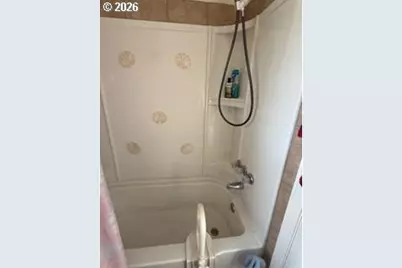 35 NE 157th Ave, Portland, OR 97230 - Photo 19