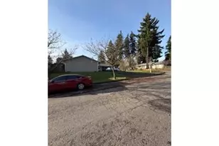 35 NE 157th Ave, Portland, OR 97230 - Photo 29