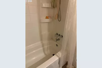 35 NE 157th Ave, Portland, OR 97230 - Photo 21