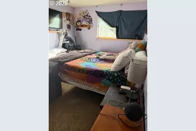 35 NE 157th Ave, Portland, OR 97230 - Photo 17