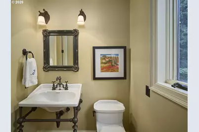 1205 SW Fairfax Pl, Portland, OR 97225 - Photo 35