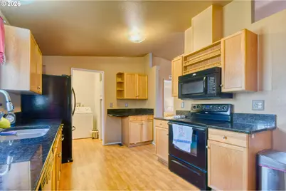 3022 SW River View Dr, Pendleton, OR 97801 - Photo 9