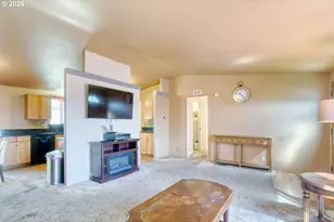 3022 SW River View Dr, Pendleton, OR 97801 - Photo 3