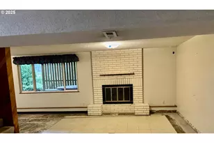 815 NW Battaglia Ave, Gresham, OR 97030 - Photo 9