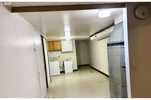 815 NW Battaglia Ave, Gresham, OR 97030 - Photo 25