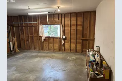 815 NW Battaglia Ave, Gresham, OR 97030 - Photo 31