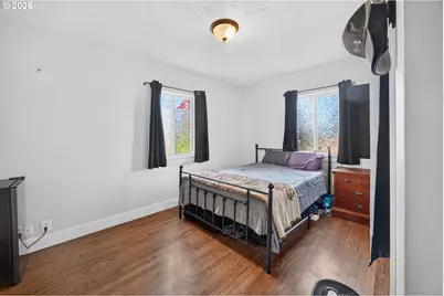 790 SE 1st St, Gresham, OR 97080 - Photo 5