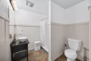 790 SE 1st St, Gresham, OR 97080 - Photo 21