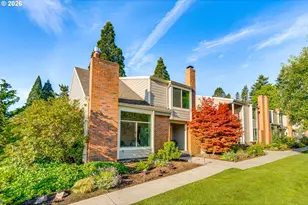 1796 Bonniebrae Dr, Lake Oswego, OR 97034 - Photo 1