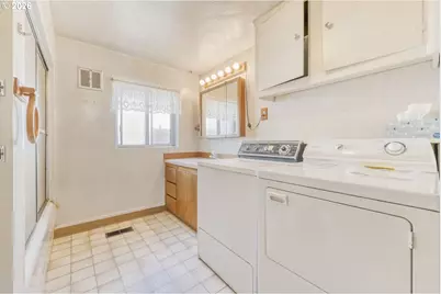 3006 N Willis Blvd, Portland, OR 97217 - Photo 3