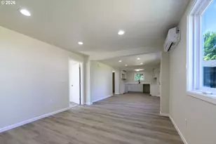 810 Johnson Ave, Cottage Grove, OR 97424 - Photo 5