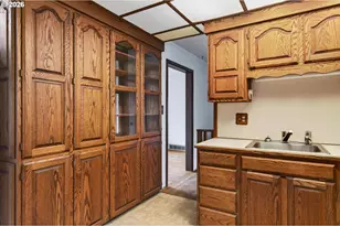 919 Cascade Dr, Longview, WA 98632 - Photo 7