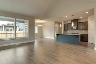 621 Saling Dr E, Estacada, OR 97023 - Photo 5