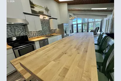 94475 Golf Course Ln, North Bend, OR 97459 - Photo 7