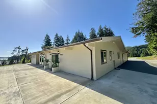 94475 Golf Course Ln, North Bend, OR 97459 - Photo 29
