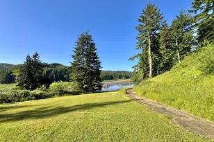 94475 Golf Course Ln, North Bend, OR 97459 - Photo 39