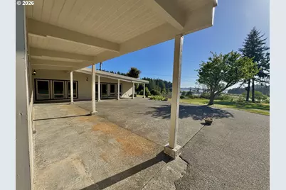 94475 Golf Course Ln, North Bend, OR 97459 - Photo 29
