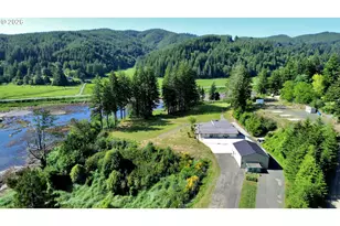 94475 Golf Course Ln, North Bend, OR 97459 - Photo 3