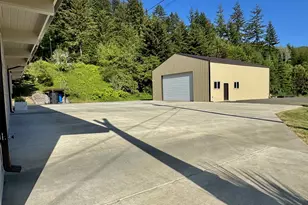 94475 Golf Course Ln, North Bend, OR 97459 - Photo 33