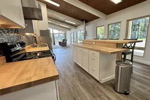 94475 Golf Course Ln, North Bend, OR 97459 - Photo 5