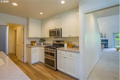15639 NW Clubhouse Dr, Portland, OR 97229 - Photo 11