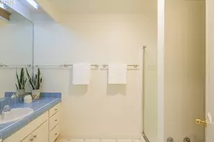 15639 NW Clubhouse Dr, Portland, OR 97229 - Photo 23