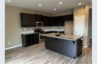 3642 NE Pioneer St, Camas, WA 98607 - Photo 9