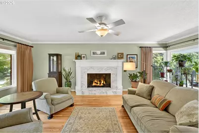 1620 SW Maplecrest Dr, Portland, OR 97219 - Photo 11
